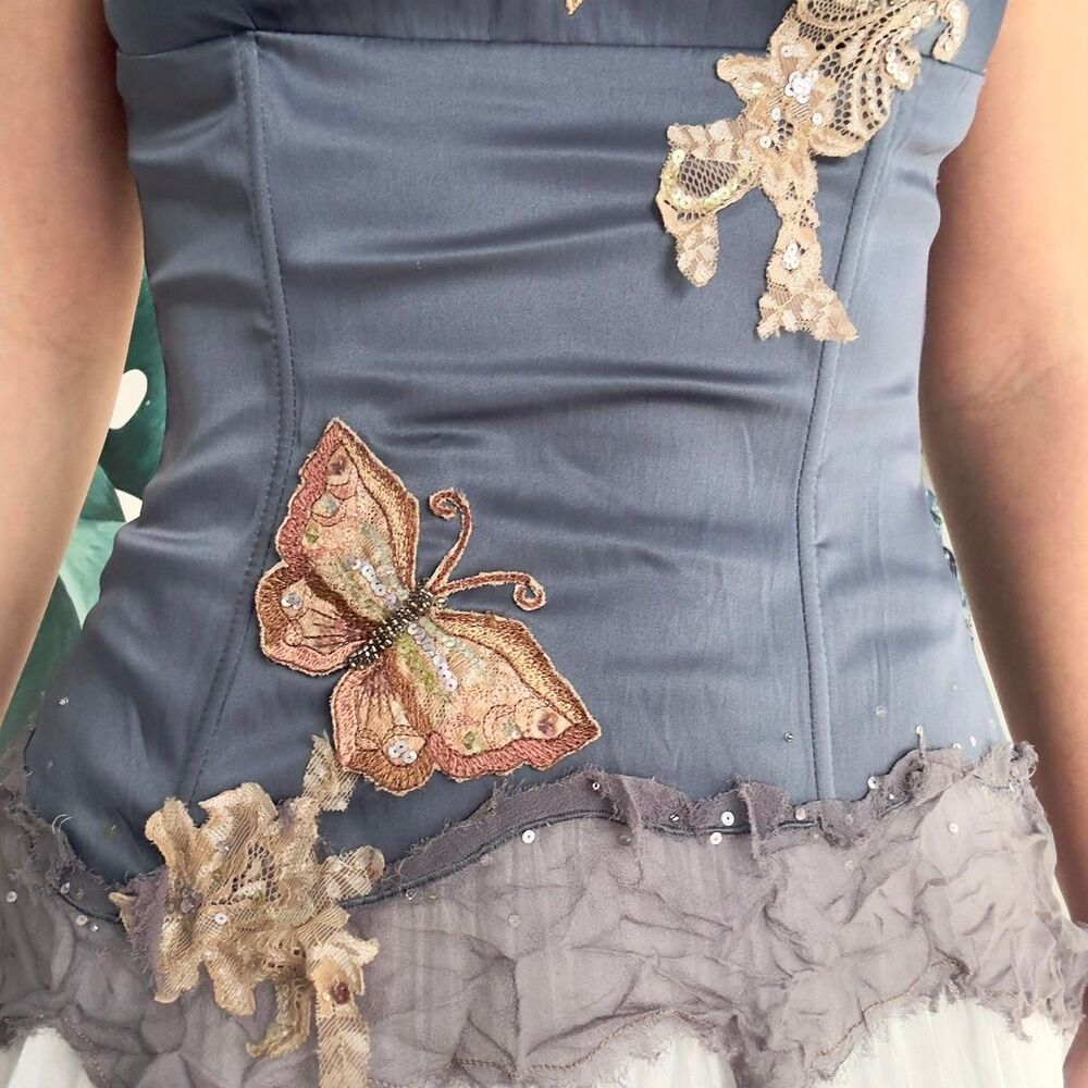 Mandalay-designs Women's Blue and Cream Vest - Picture 6 of 8